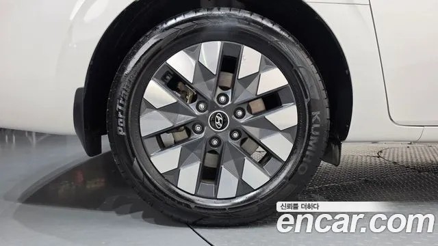 Hyundai Staria — Фото автомобиля 5