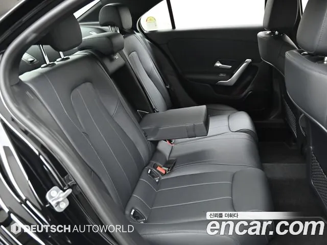 Mercedes-Benz A-Class — Фото автомобиля 12
