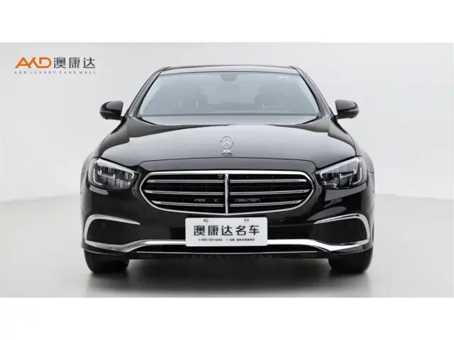 Mercedes-Benz E-Class — Фото автомобиля 2