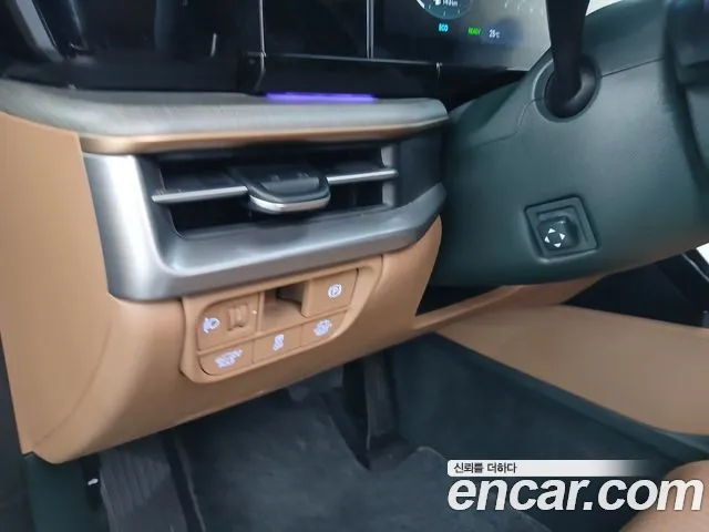 Hyundai Grandeur GN7 — Фото автомобиля 28