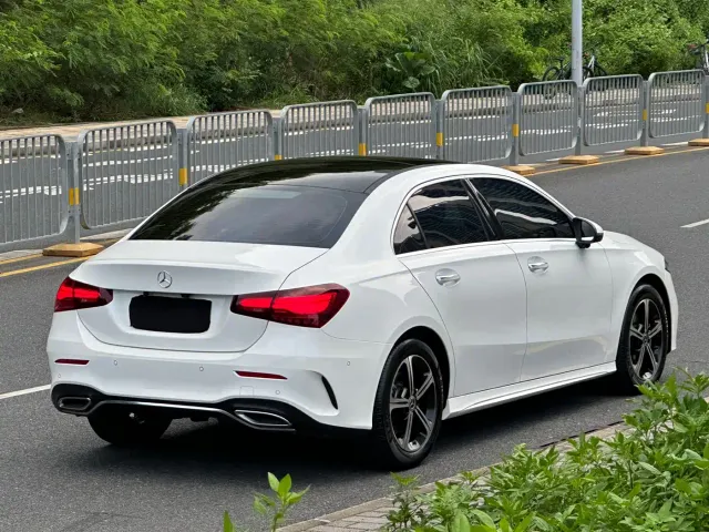Mercedes-Benz A-Class — Фото автомобиля 4