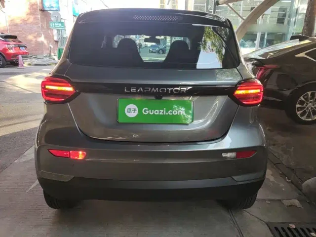 Leapmotor T03 — Фото автомобиля 5