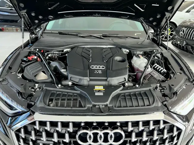 Audi A8 — Фото автомобиля 26