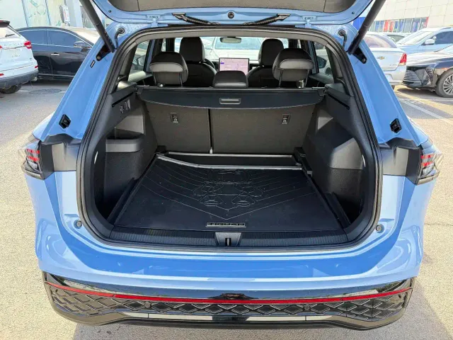Volkswagen Tiguan L — Фото автомобиля 15