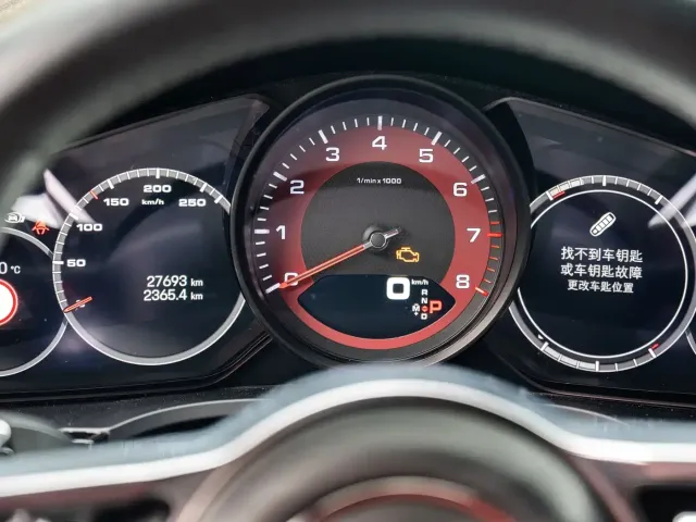 Porsche Cayenne — Фото автомобиля 18