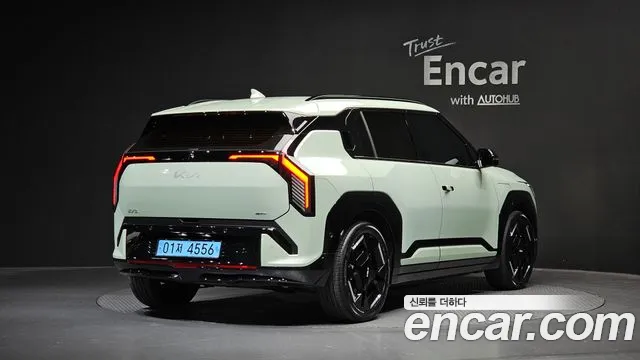 Фотография автомобиля — Kia EV3
