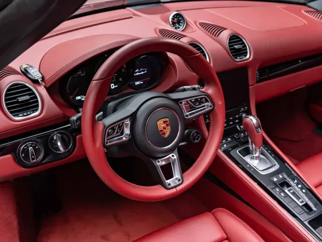 Porsche 718 — Фото автомобиля 11