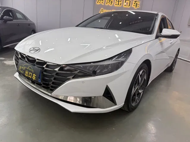 Фотография автомобиля — Hyundai Elantra