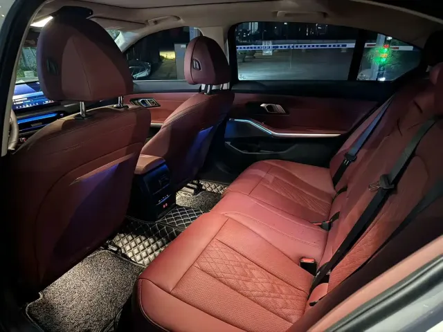 BMW 3 Series — Фото автомобиля 5