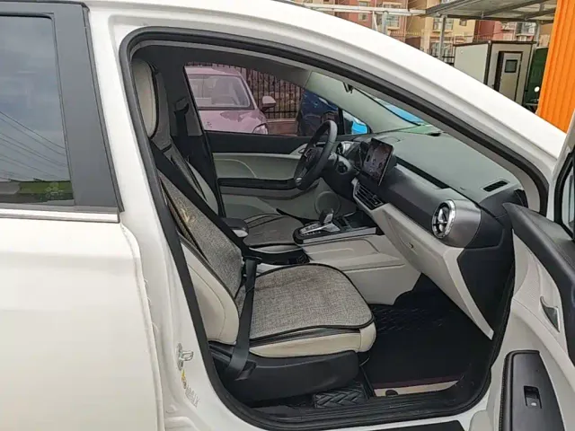 BYD Yuan Pro — Фото автомобиля 24