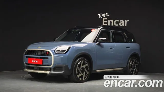 Фотография автомобиля — MINI Countryman 3rd Gen