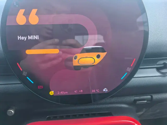 MINI Electric MINI ACEMAN — Фото автомобиля 11