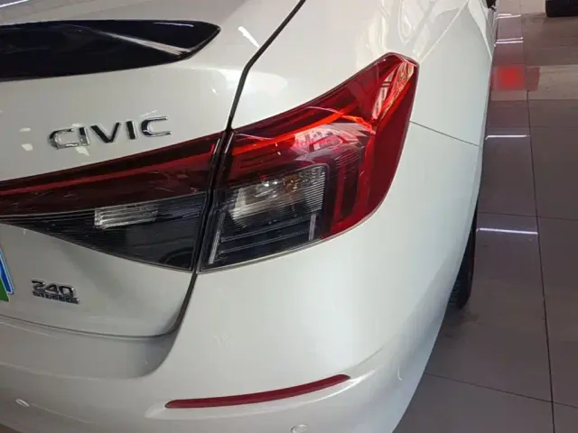 Honda Civic — Фото автомобиля 7
