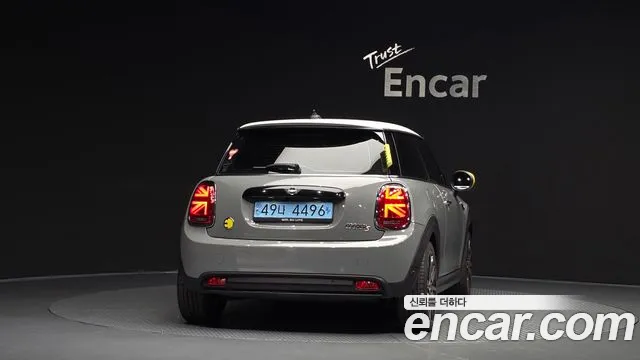 Mini Cooper — Фото автомобиля 4