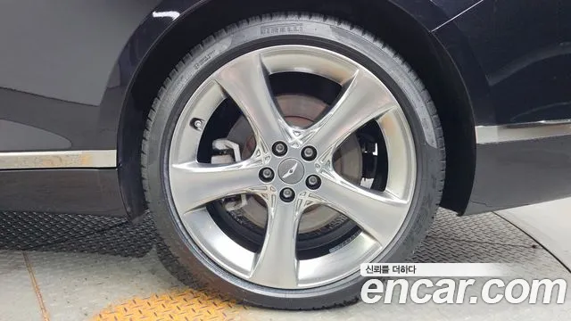 Genesis G80 RG3 — Фото автомобиля 6