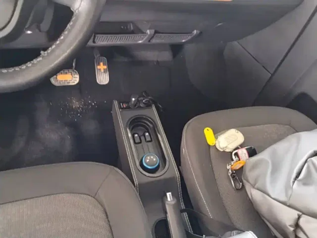 Wuling Hongguang Mini EV — Фото автомобиля 13