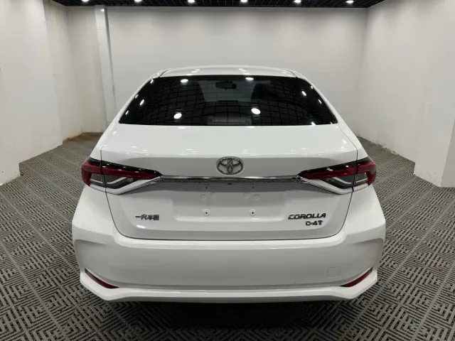 Toyota Corolla — Фото автомобиля 8