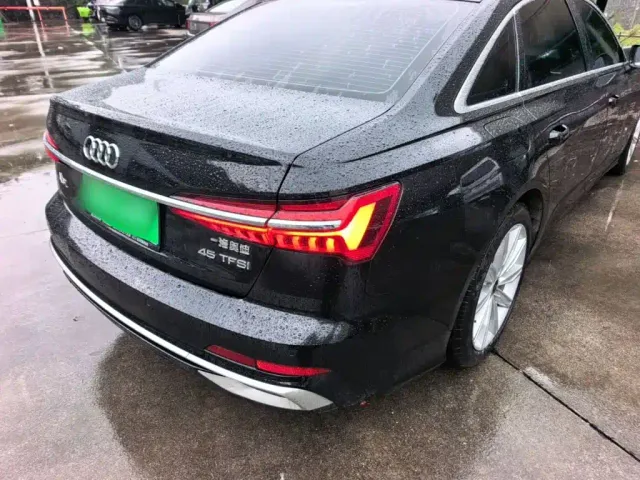 Audi A6L — Фото автомобиля 7