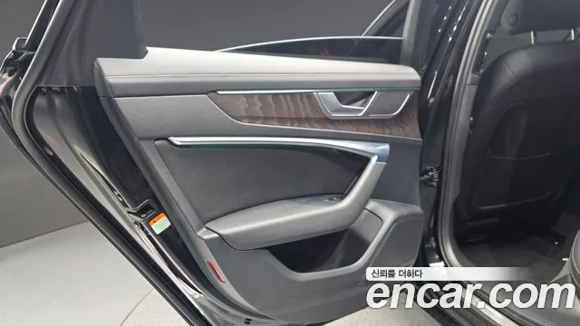 Audi A6 C8 — Фото автомобиля 14