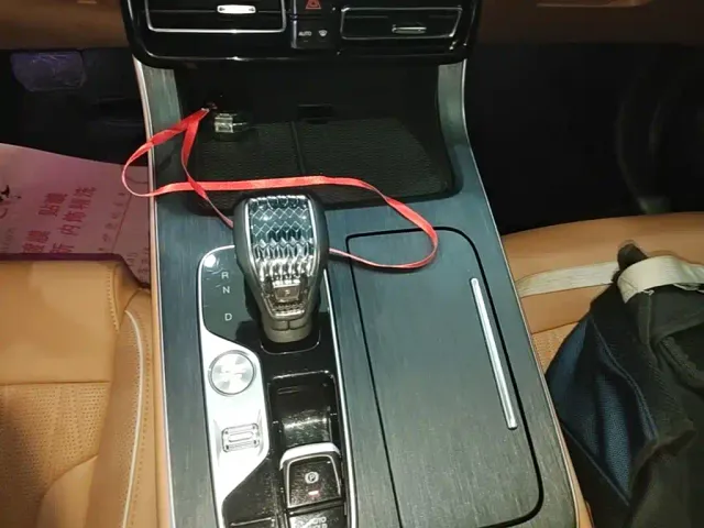 GAC Trumpchi GS8 — Фото автомобиля 13