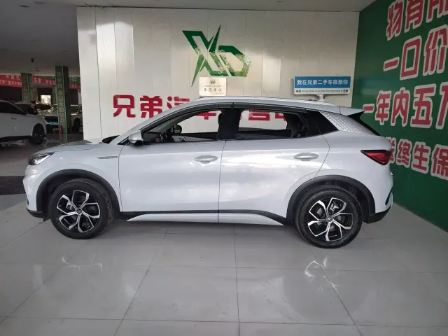 BYD Yuan PLUS — Фото автомобиля 9