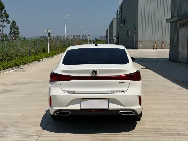 Changan Eado — Фото автомобиля 8