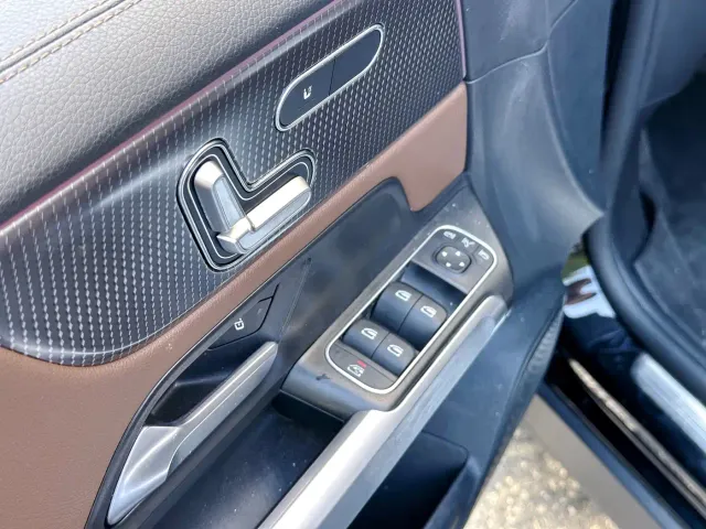 Mercedes-Benz GLB-Class — Фото автомобиля 18