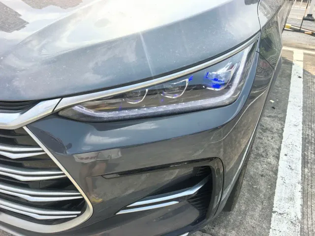 BYD Tang — Фото автомобиля 14