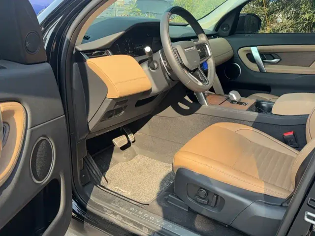 Land Rover Discovery Sport — Фото автомобиля 11