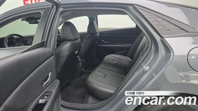 Hyundai Avante CN7 — Фото автомобиля 17