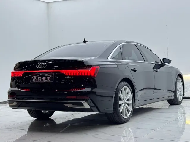 Audi A6L — Фото автомобиля 7
