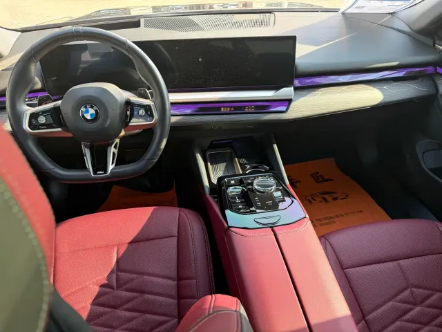 BMW 5 Series — Фото автомобиля 5