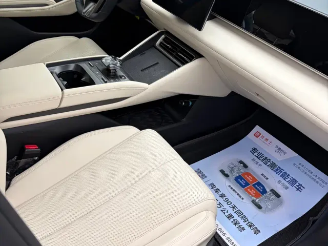 BYD Qin L — Фото автомобиля 15