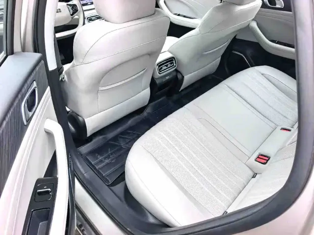 Geely Galaxy Stellar 6 — Фото автомобиля 3