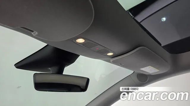 Tesla Model Y — Фото автомобиля 29