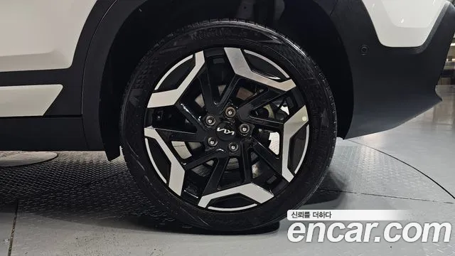 Kia Seltos Бензин 1.6 турбо 2WD — Фото автомобиля 17