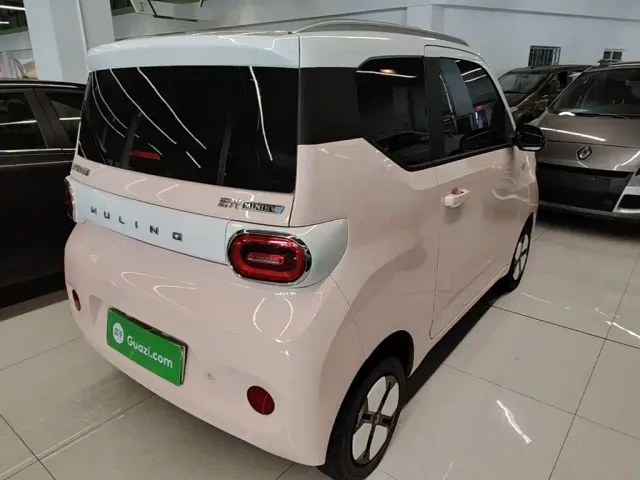 Wuling Hongguang Mini EV — Фото автомобиля 6
