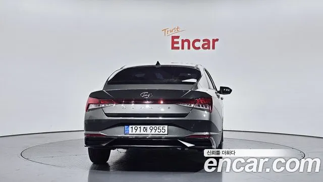 Hyundai AVANTE Avante (CN7) — Фото автомобиля 4