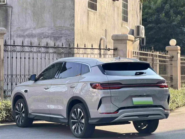 BYD Song PLUS — Фото автомобиля 6