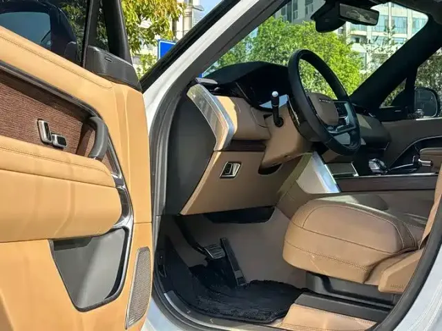 Land Rover Range Rover — Фото автомобиля 9
