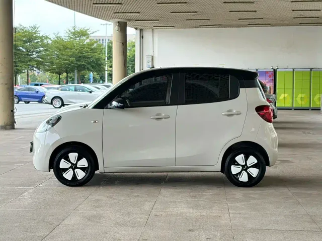 Wuling Hongguang Mini EV — Фото автомобиля 4
