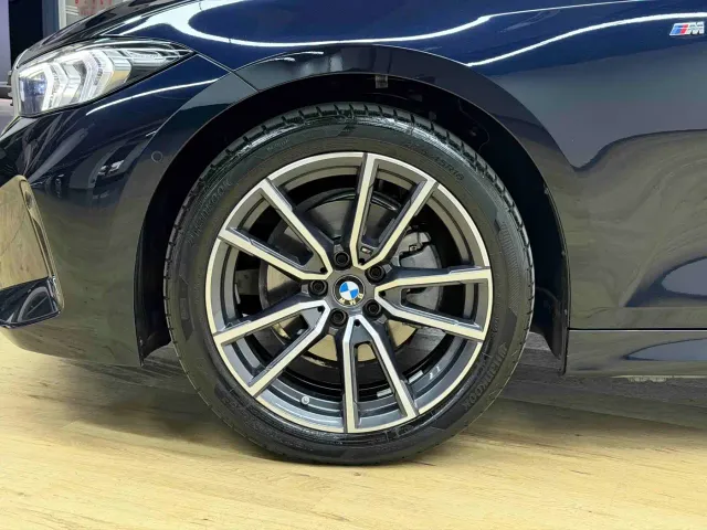 BMW 3 Series — Фото автомобиля 5