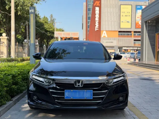 Honda Accord — Фото автомобиля 2