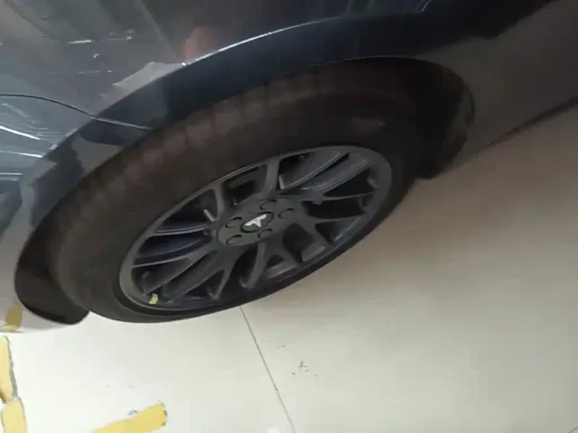 Tesla Model 3 — Фото автомобиля 22