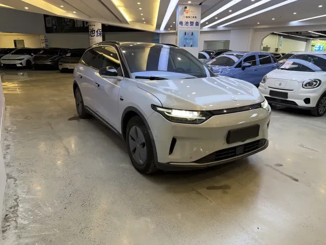 Leapmotor C11 — Фото автомобиля 2