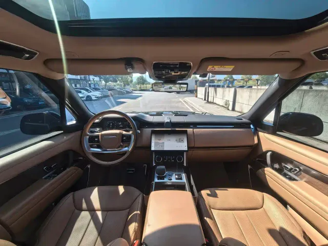 Land Rover Range Rover — Фото автомобиля 10