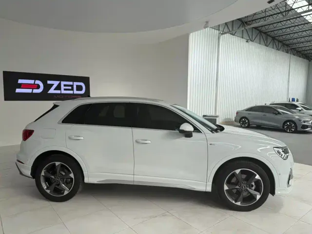 Audi Q3 — Фото автомобиля 3