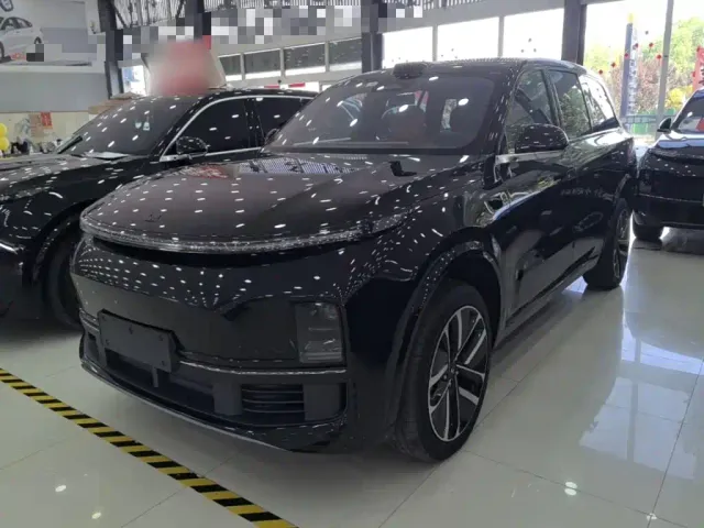 Фотография автомобиля — Li Auto L9