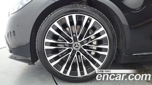 Mercedes-Benz S-Class — Фото автомобиля 5