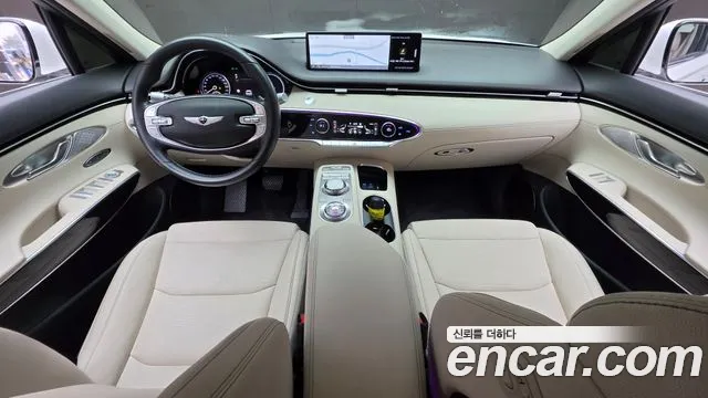 Genesis GV70 — Фото автомобиля 10